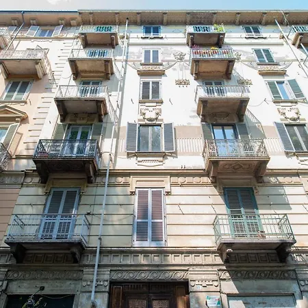 Near Campus& Center: Teeny Tiny Apartment Turin